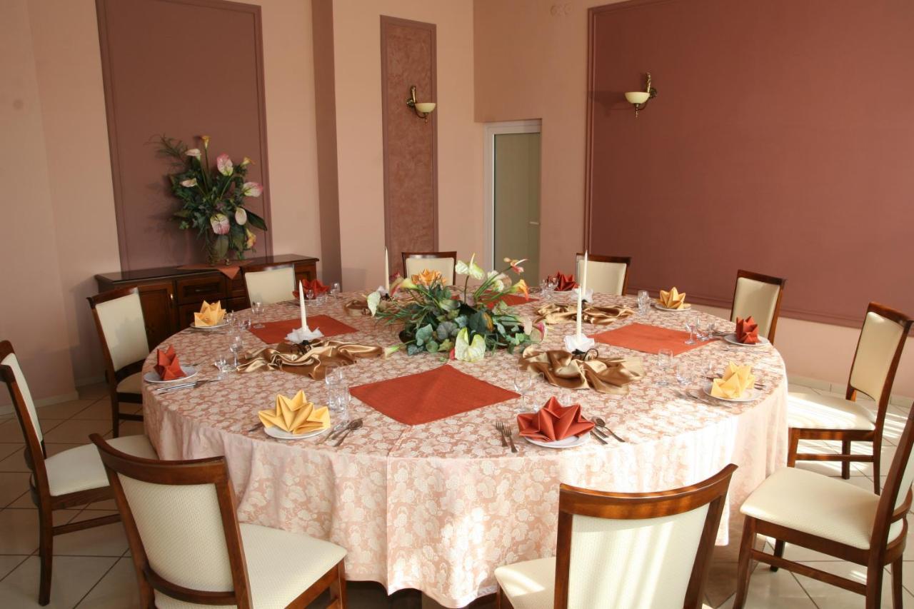 Kompleks Restauracyjno-Noclegowy Rubikon Lublin Exterior foto
